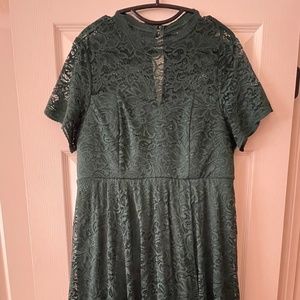 Green lace dress with tulle